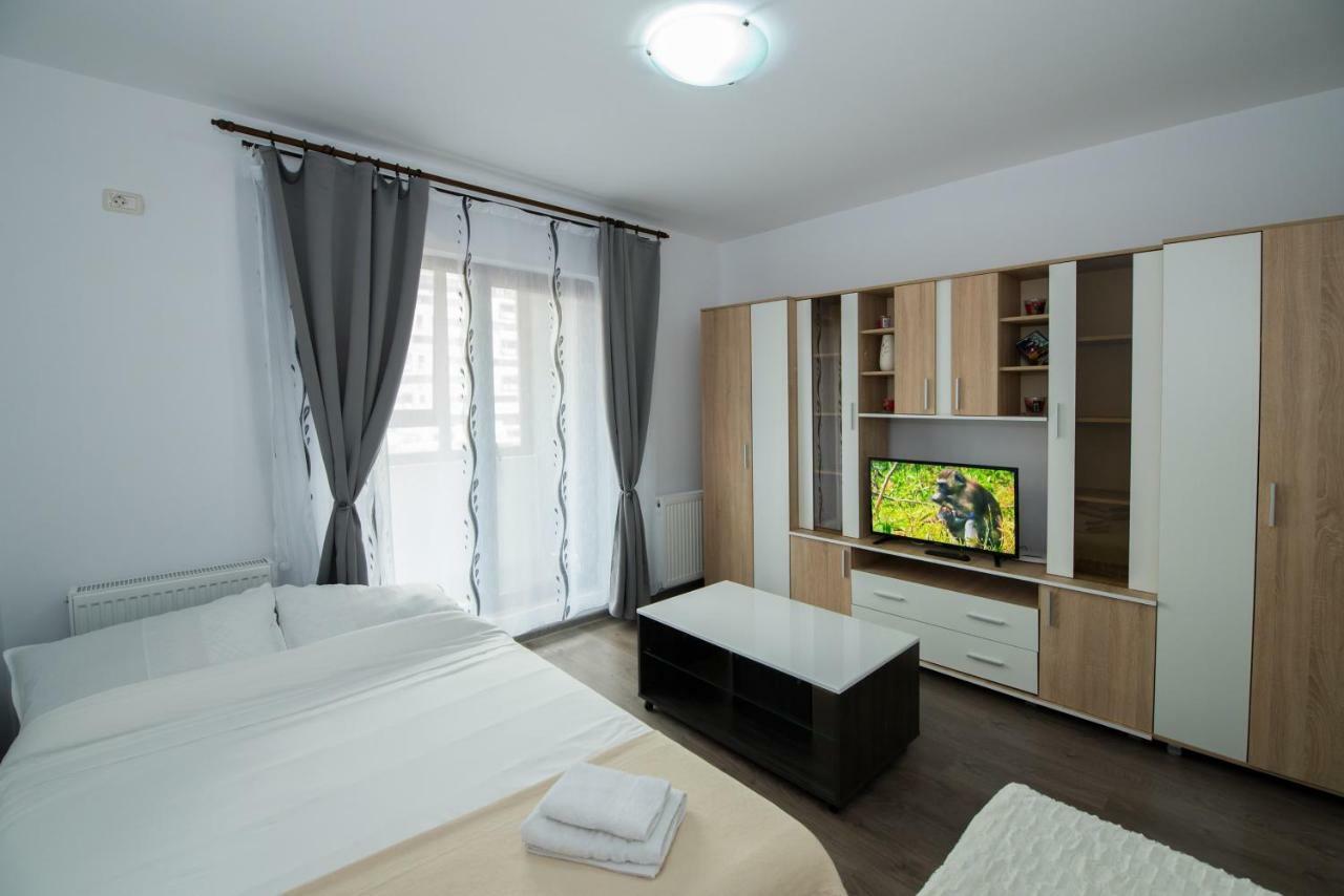 Rezident Militari Apartamento Chiajna Exterior foto